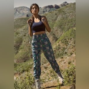 NWOT Free People Movement Way Home Jogger size medium